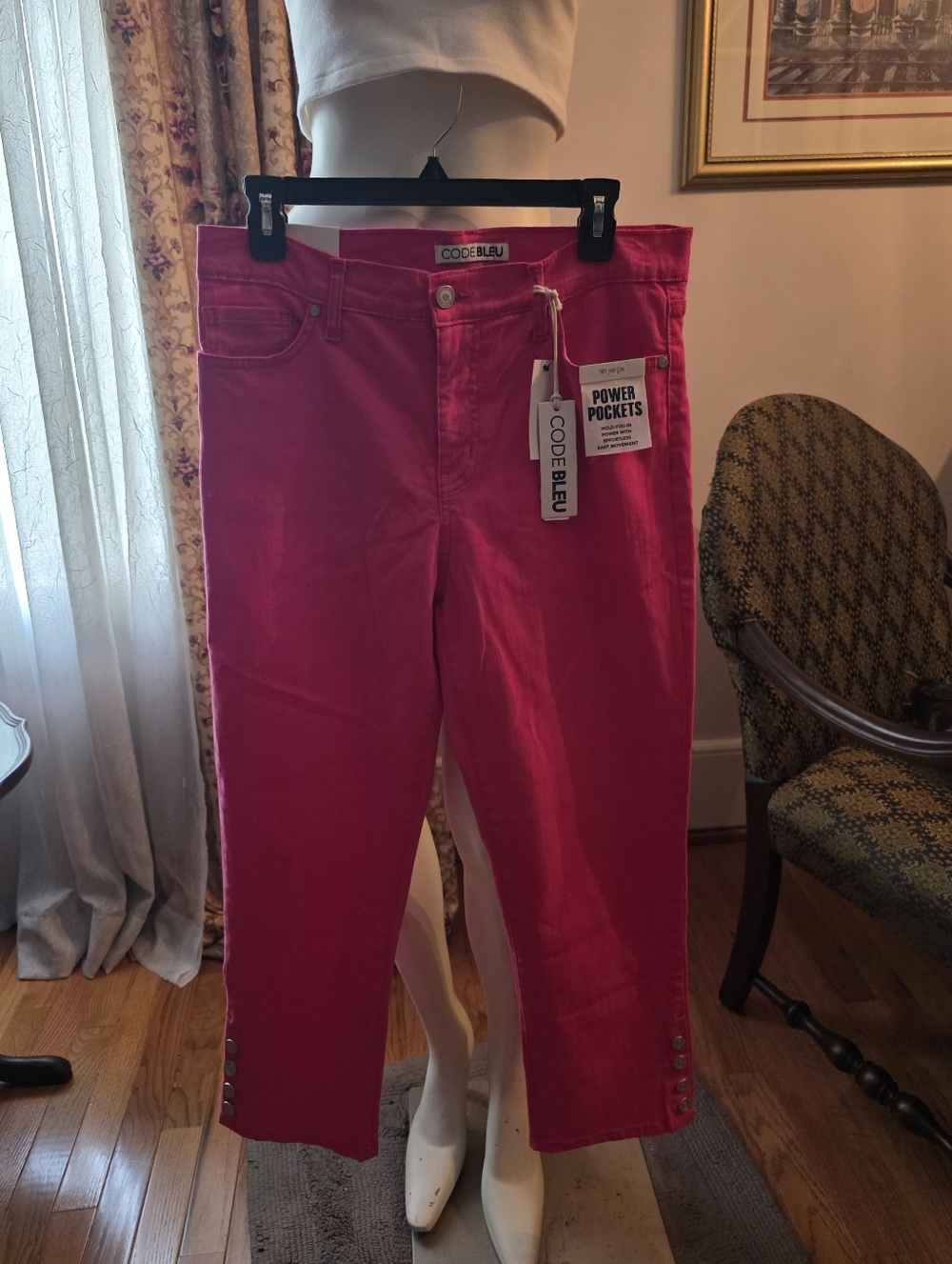 Code Bleu Hot Pink Capri Pants with Silver Buttons on Hem